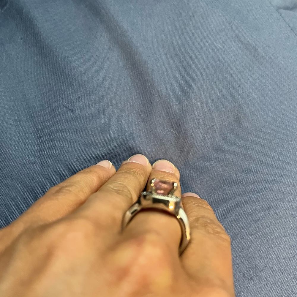 Pink stone ring - Picture 3 of 3